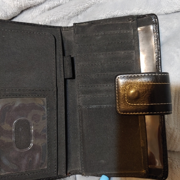 Wallet - Picture 2 of 3